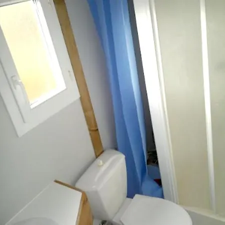 Chalet Cosy A Mestras Avec Piscine Partagee