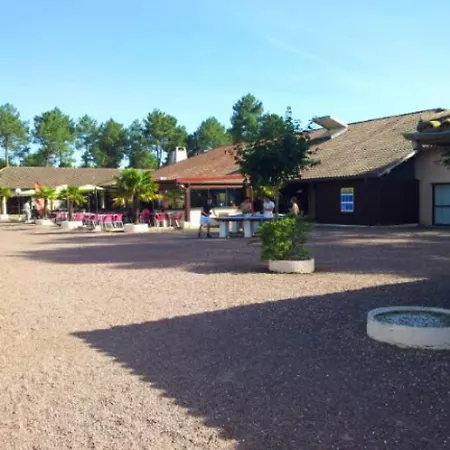 Chalet Cosy A Mestras Avec Piscine Partagee Chalet *