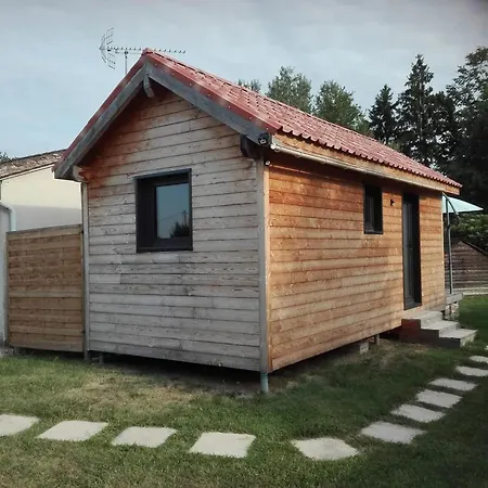 Avec Piscine Partagee A Chalet Eymet