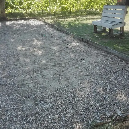 Avec Piscine Partagee A Chalé Eymet