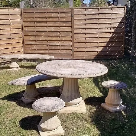 Chalet Avec Piscine Partagee A *